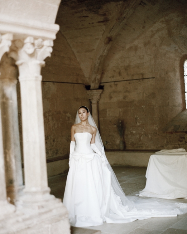 Influencer Xiayan Guo's Cinematic Abbey Wedding in Southern France