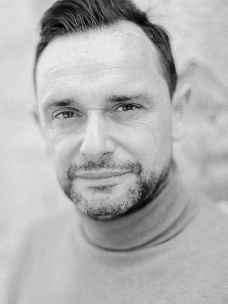 Photographers Branco Prata