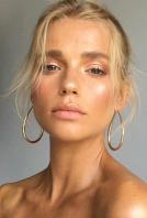 Beauty Isabella Quinn