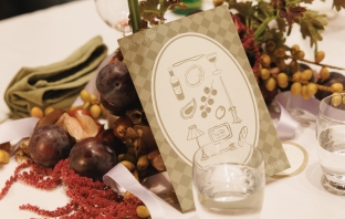 Stationery Signed by Yiana