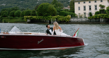 Photographers Beige and Wine