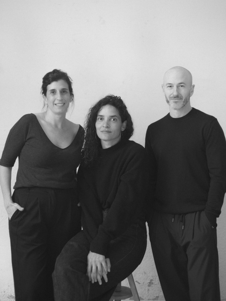 Photographers Dos Mas En La Mesa 