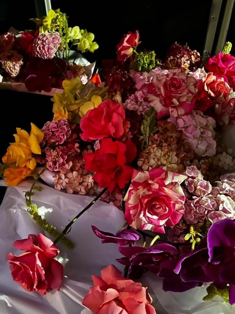 Florists Flowers Vasette