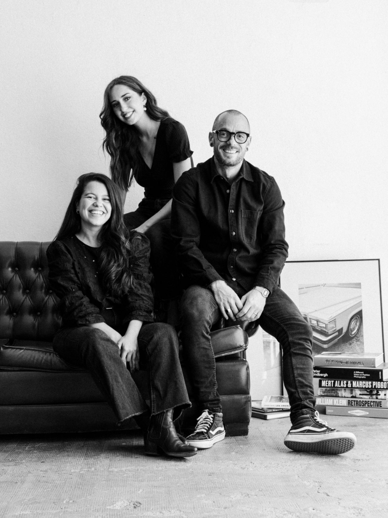 Photographers M2VISUALSTUDIO 