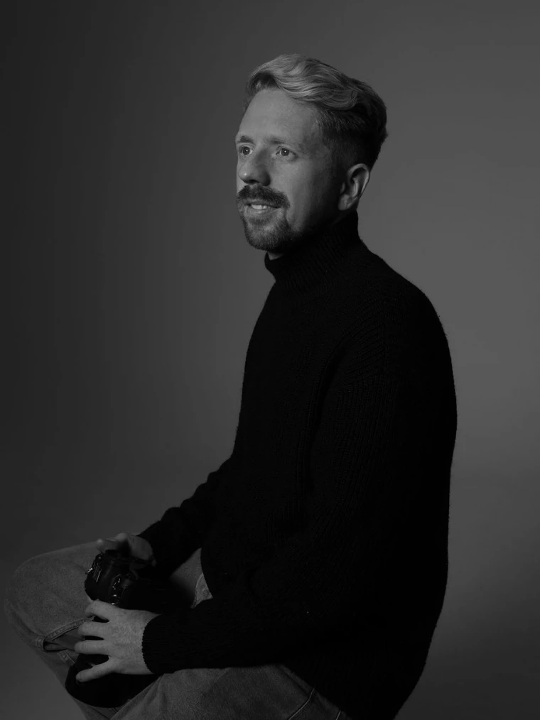 Photographers Joshua Woodland