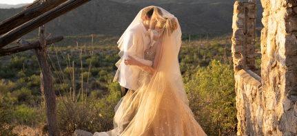 Photographers Kelly Mour