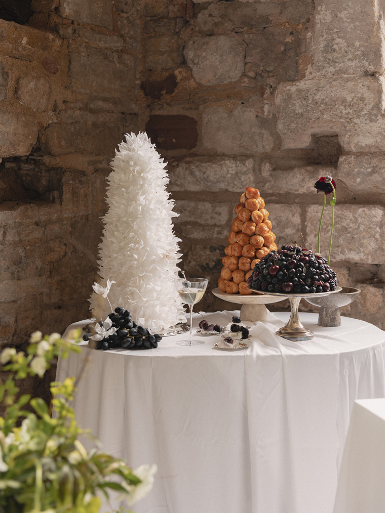 Cakes & Catering Clare Ellen Studio