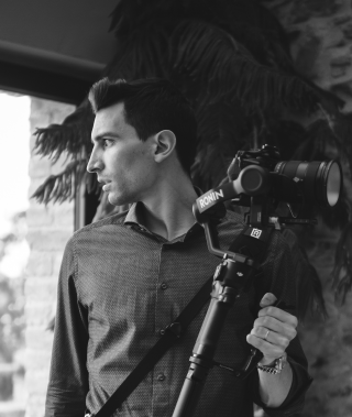 Videographers Head Wedding Films