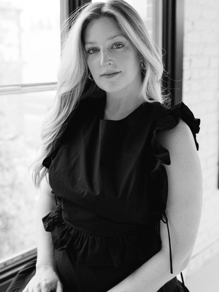 Photographers Elizabeth Pishal