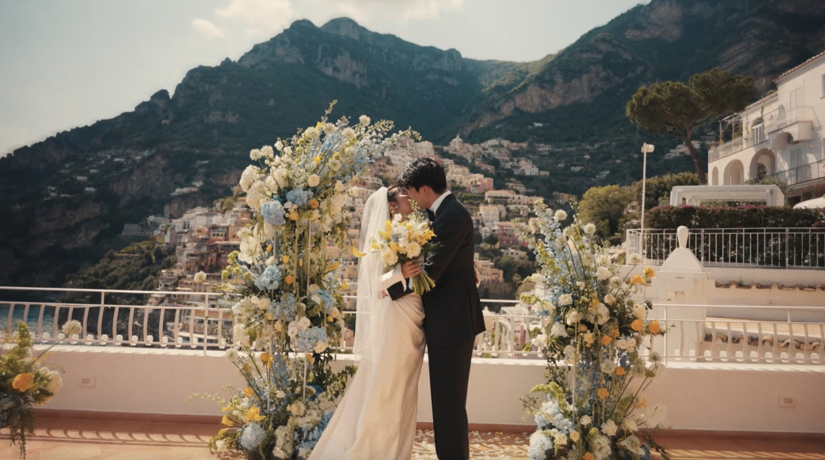 Photographers White on Black Studio