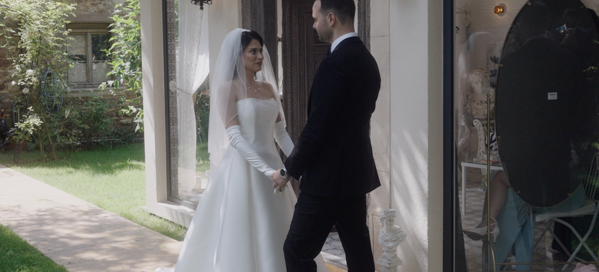 Videographers Beige and Wine